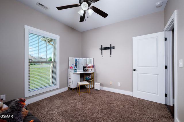 2899 Alden Glenn Court, Sevierville, TN 37876