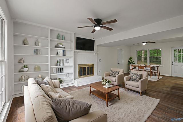 12027 Comanche Trail, Huntsville, AL 35803