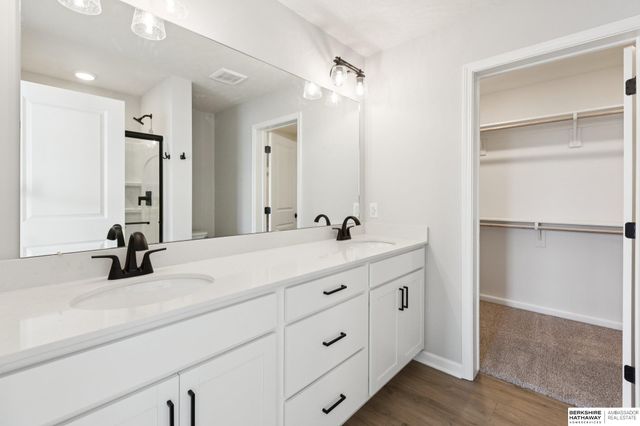 4703 E 21st Avenue, Fremont, NE 68025