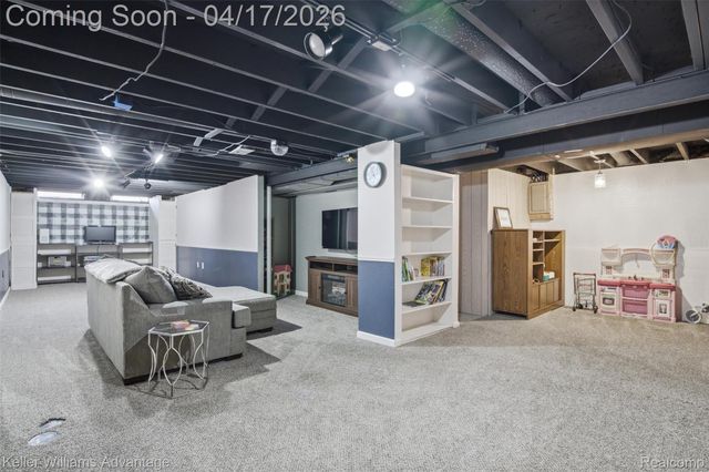 6350 Glastonbury Street, Westland, MI 48185