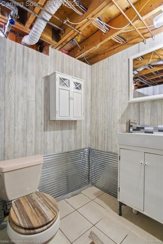 6350 Glastonbury Street, Westland, MI 48185