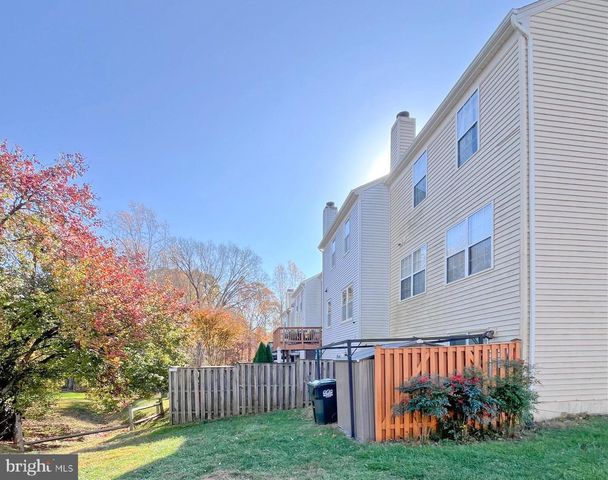 3350 OAKSHADE CT, Fairfax, VA 22033