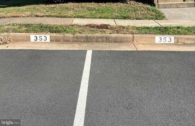 3350 OAKSHADE CT, Fairfax, VA 22033