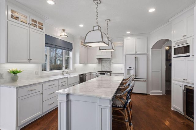 3017 Brooks Lane, Minnetonka Beach, MN 55391