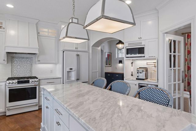 3017 Brooks Lane, Minnetonka Beach, MN 55391