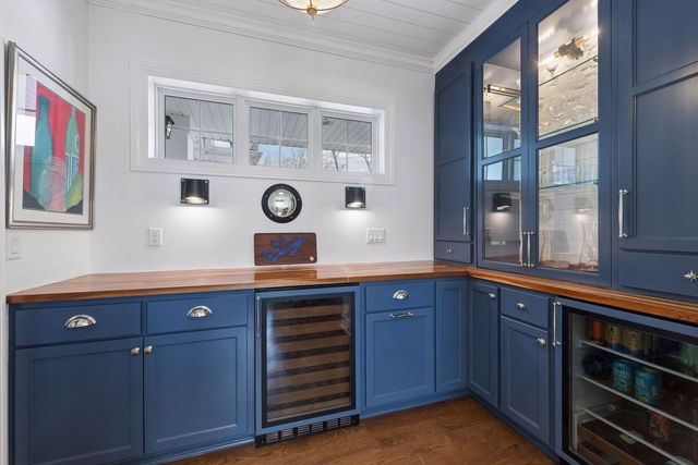 3017 Brooks Lane, Minnetonka Beach, MN 55391