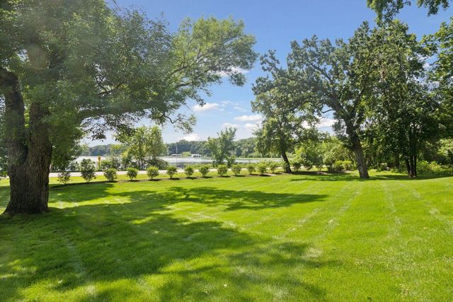 3017 Brooks Lane, Minnetonka Beach, MN 55391