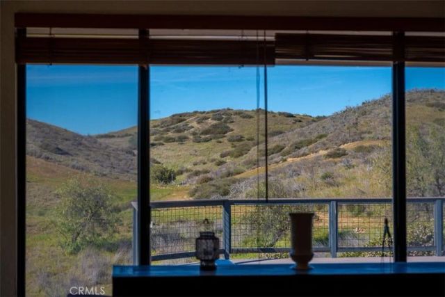 9750 Random Canyon Way, Creston, CA 93432