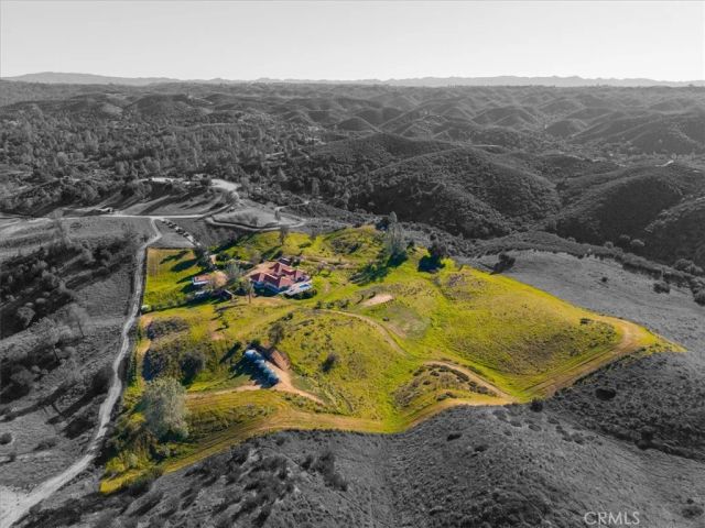 9750 Random Canyon Way, Creston, CA 93432