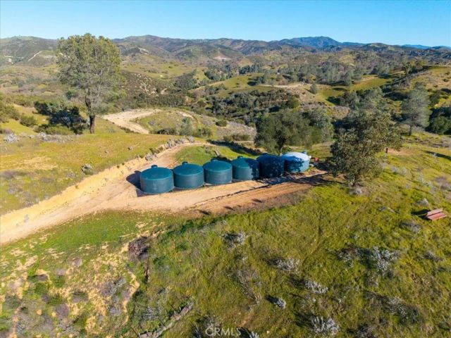 9750 Random Canyon Way, Creston, CA 93432