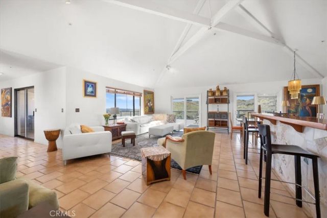 9750 Random Canyon Way, Creston, CA 93432