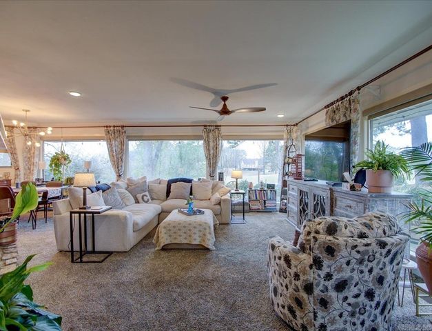 128 Burning Tree Court, Hot Springs, AR 71913