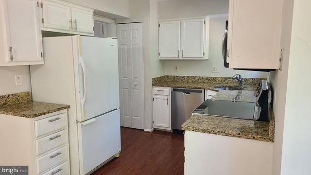 8113 WOODED GLEN CT, Ellicott City, MD 21043