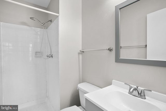 8113 WOODED GLEN CT, Ellicott City, MD 21043