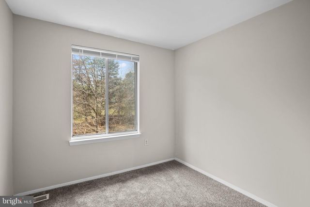 8113 WOODED GLEN CT, Ellicott City, MD 21043