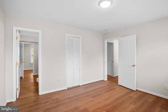 8113 WOODED GLEN CT, Ellicott City, MD 21043