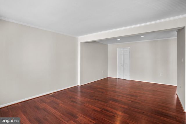 8113 WOODED GLEN CT, Ellicott City, MD 21043