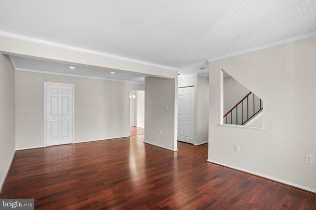 8113 WOODED GLEN CT, Ellicott City, MD 21043