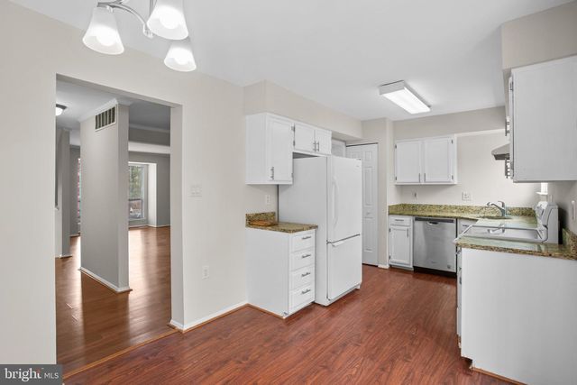 8113 WOODED GLEN CT, Ellicott City, MD 21043