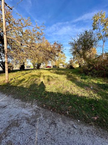 702 S Mckinley Avenue, Joplin, MO 64801