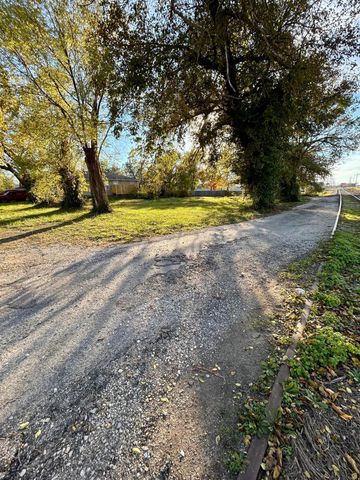 702 S Mckinley Avenue, Joplin, MO 64801