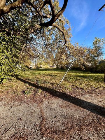 702 S Mckinley Avenue, Joplin, MO 64801