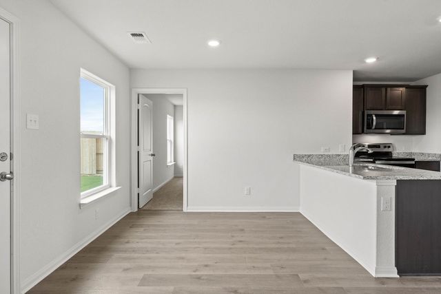 10105 Throttle Lane, Fort Worth, TX 76131