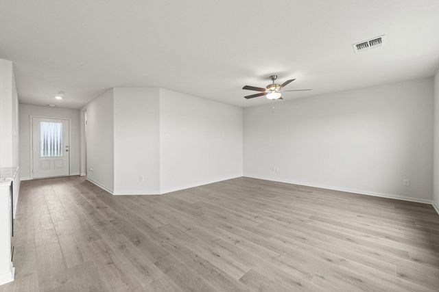 10105 Throttle Lane, Fort Worth, TX 76131