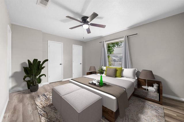 2 Finley Circle, Krum, TX 76249