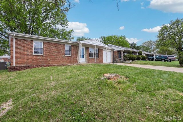 3219 Milissa Lane, St Louis, MO 63125