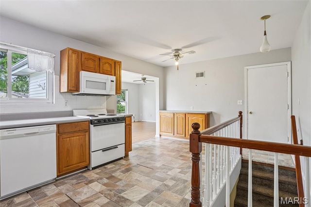 3219 Milissa Lane, St Louis, MO 63125