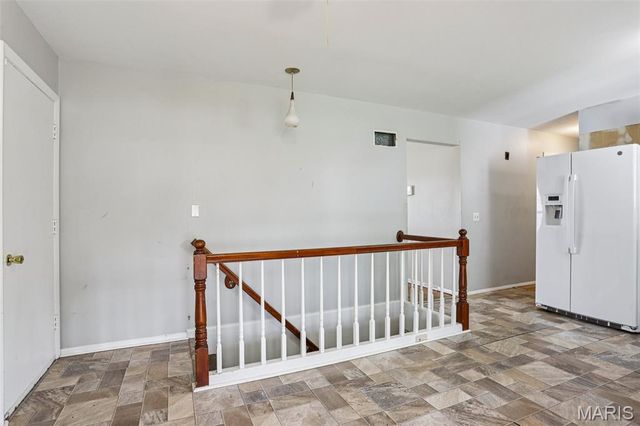 3219 Milissa Lane, St Louis, MO 63125