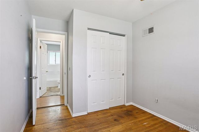 3219 Milissa Lane, St Louis, MO 63125