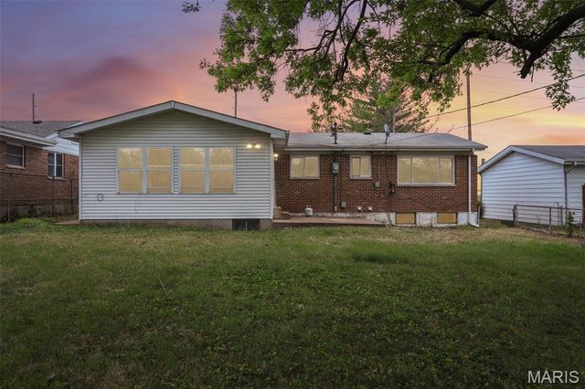 3219 Milissa Lane, St Louis, MO 63125