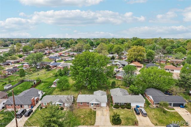 3219 Milissa Lane, St Louis, MO 63125