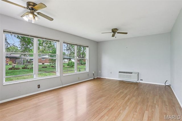 3219 Milissa Lane, St Louis, MO 63125