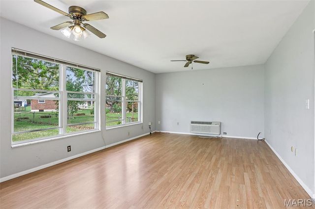 3219 Milissa Lane, St Louis, MO 63125