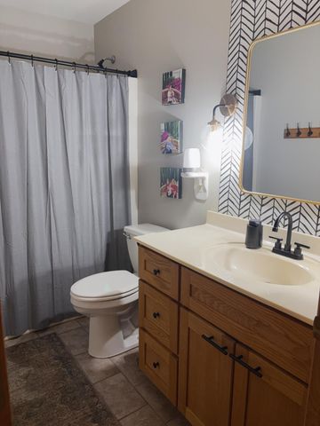 16303 Division Street, Lakeland, MN 55043