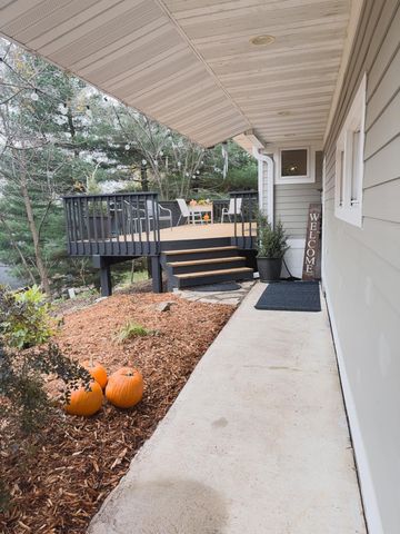 16303 Division Street, Lakeland, MN 55043