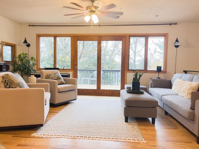 16303 Division Street, Lakeland, MN 55043