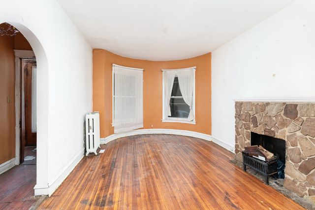 5239 S Ingleside Avenue, Chicago, IL 60615