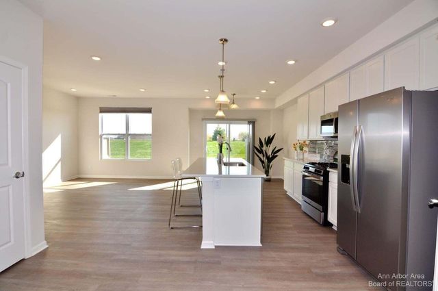 1104 Salt Springs Drive, Saline, MI 48176