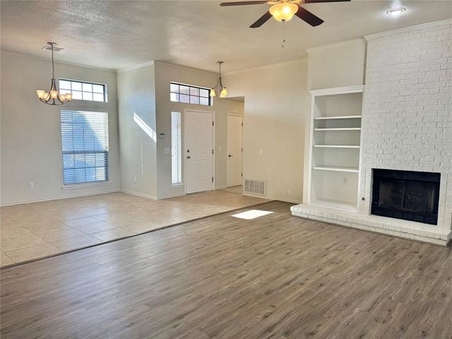 1913 Lois Lynn Lane, Edmond, OK 73003