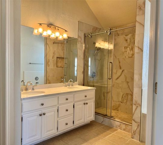 1913 Lois Lynn Lane, Edmond, OK 73003