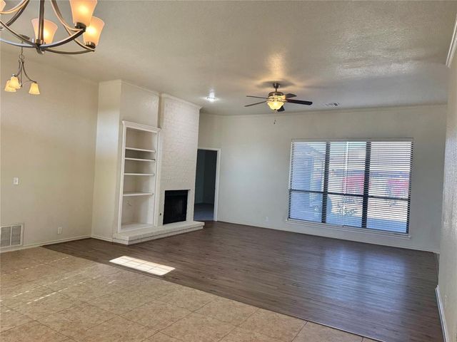 1913 Lois Lynn Lane, Edmond, OK 73003