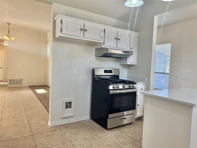 1913 Lois Lynn Lane, Edmond, OK 73003