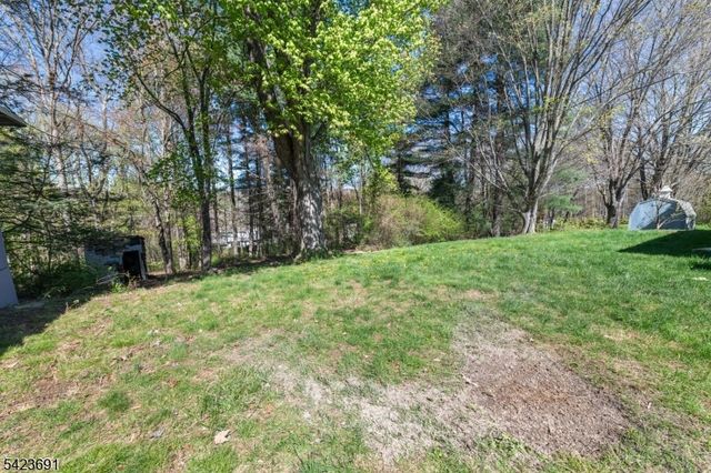 12 Mary Ann Rd, Jefferson Twp., NJ 07438