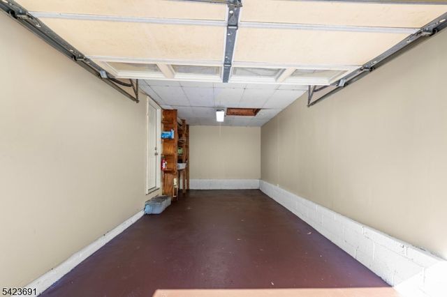 12 Mary Ann Rd, Jefferson Twp., NJ 07438