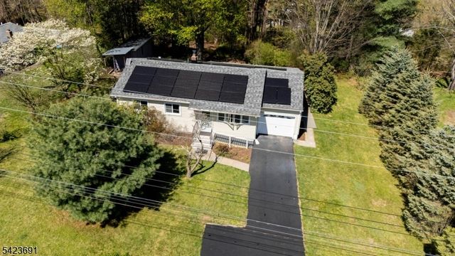 12 Mary Ann Rd, Jefferson Twp., NJ 07438