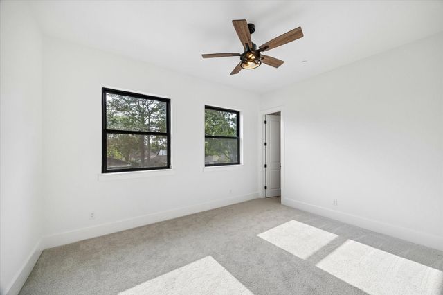 811 Woodstock, Bellaire, TX 77401